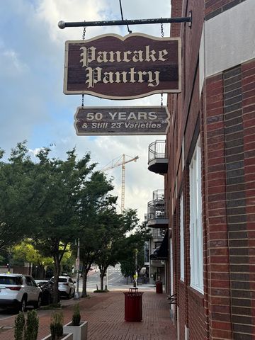 2110 Acklen Ave Apt 101, Nashville, TN 37212