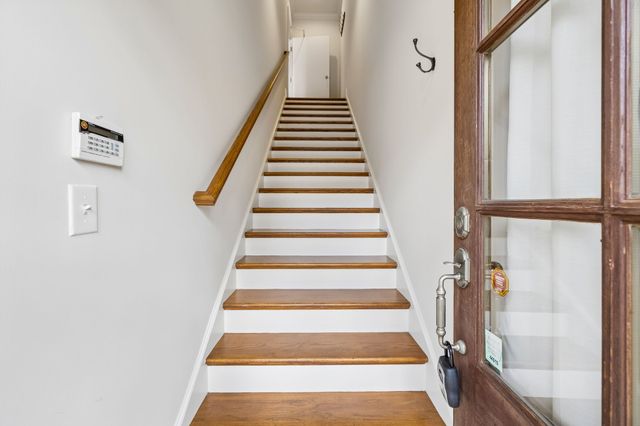 2110 Acklen Ave Apt 101, Nashville, TN 37212