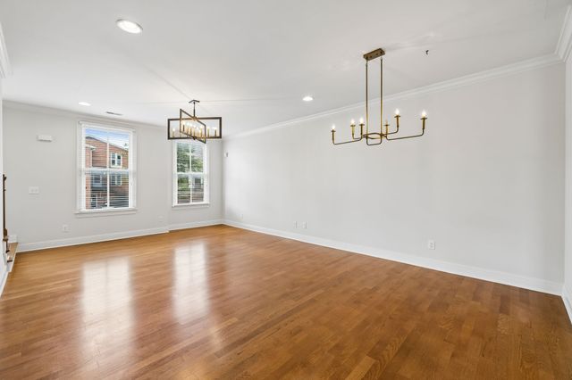2110 Acklen Ave Apt 101, Nashville, TN 37212
