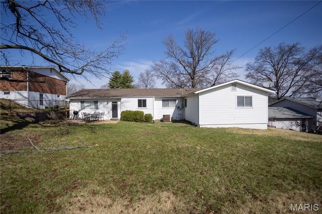 12220 Tempo Drive, St Louis, MO 63146