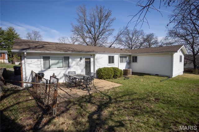 12220 Tempo Drive, St Louis, MO 63146
