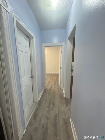 34-36 Barker Street 1, Hartford, CT 06114