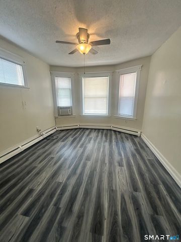 34-36 Barker Street 1, Hartford, CT 06114