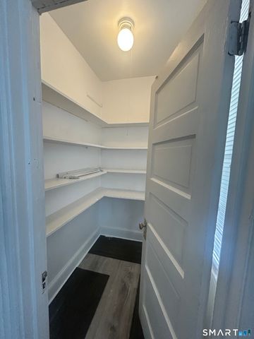34-36 Barker Street 1, Hartford, CT 06114
