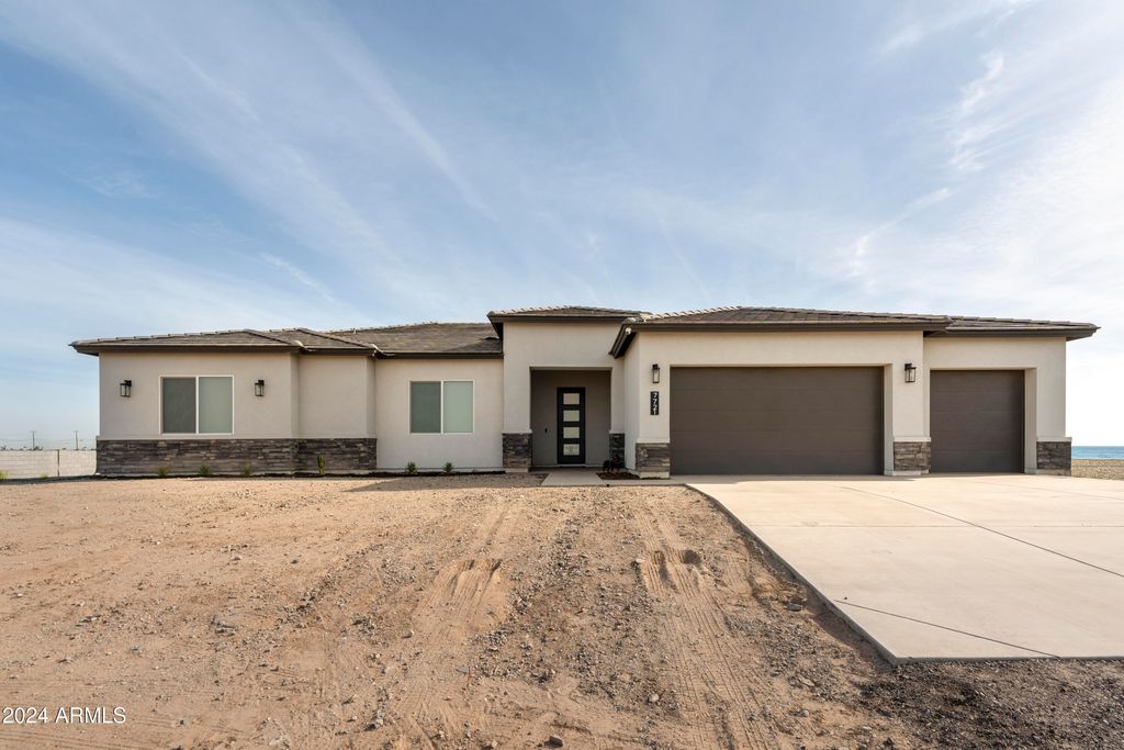 7721 S 220TH Lane, Buckeye, AZ 85326