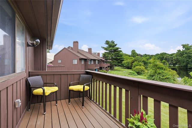 262 Old Farm Lane, Mohegan Lake, NY 10547