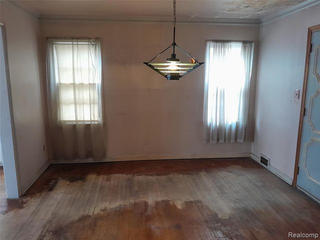 2597 W 8 Mile Road, Detroit, MI 48221