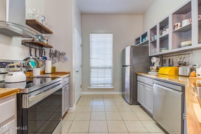 313 Espy Avenue, Pass Christian, MS 39571