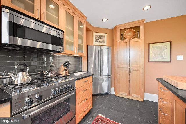 3900 CATHEDRAL AVE NW #411 A, Washington, DC 20016