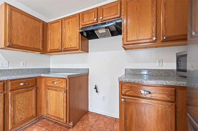 13667 Paxton Drive, Houston, TX 77014