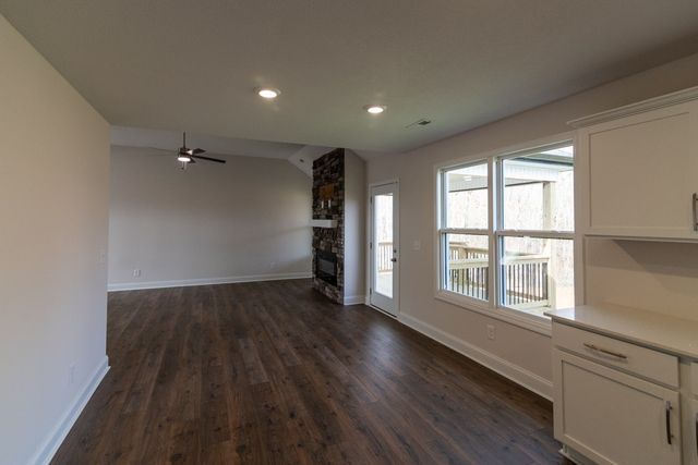 9 Miller Farm, Clarksville, TN 37043