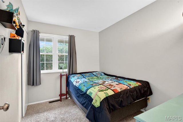1001 Dorne Drive, Manchester, MO 63021