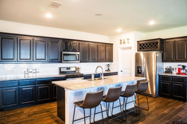 4036 Aurora Lane, Heartland, TX 75126