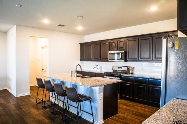 4036 Aurora Lane, Heartland, TX 75126