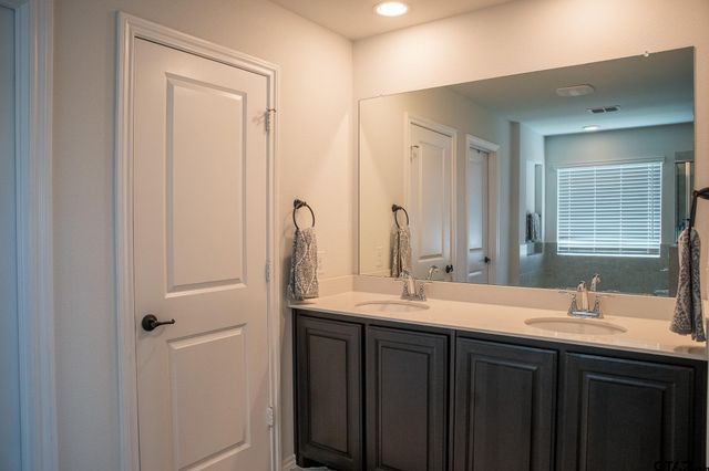 4036 Aurora Lane, Heartland, TX 75126
