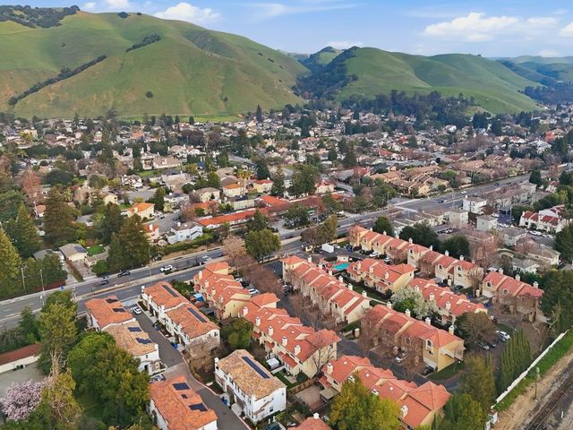 51 51 Sea Crest Ter, Fremont, CA 94536