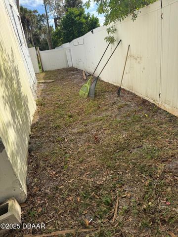 67 GOLDEN GATE Circle N, Port Orange, FL 32129