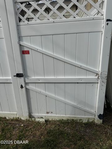 67 GOLDEN GATE Circle N, Port Orange, FL 32129