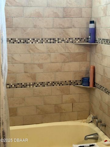 67 GOLDEN GATE Circle N, Port Orange, FL 32129