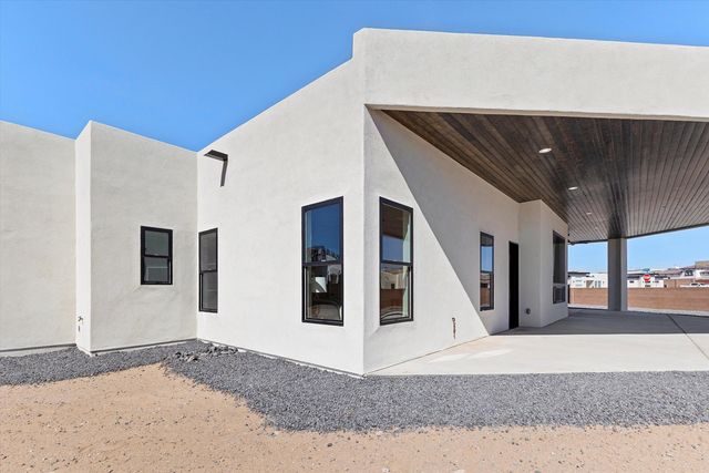 6608 Petirrojo Road NW, Albuquerque, NM 87120