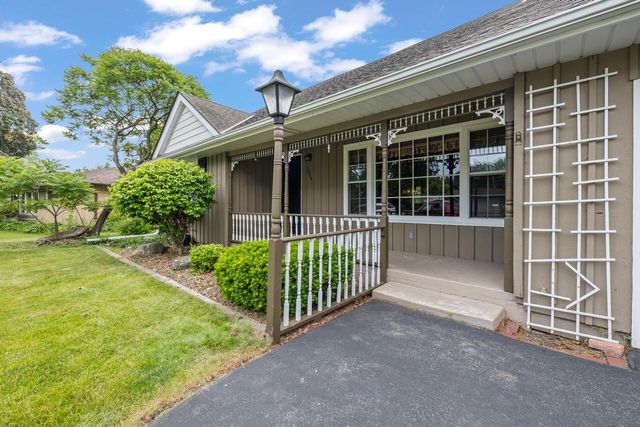 7873 N Edgeworth DRIVE, Milwaukee, WI 53223