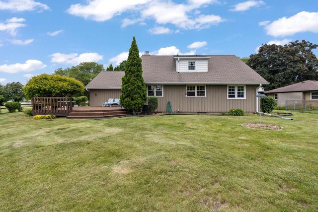 7873 N Edgeworth DRIVE, Milwaukee, WI 53223