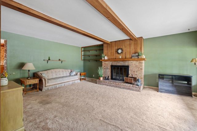 7873 N Edgeworth DRIVE, Milwaukee, WI 53223