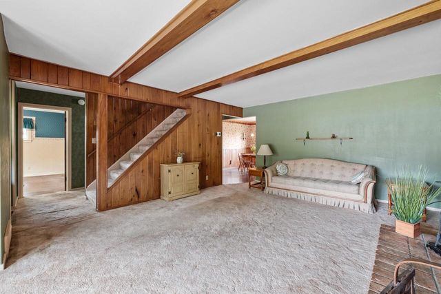 7873 N Edgeworth DRIVE, Milwaukee, WI 53223
