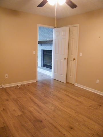 67 Hilco Dr, Lafayette, TN 37083