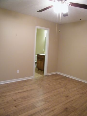 67 Hilco Dr, Lafayette, TN 37083