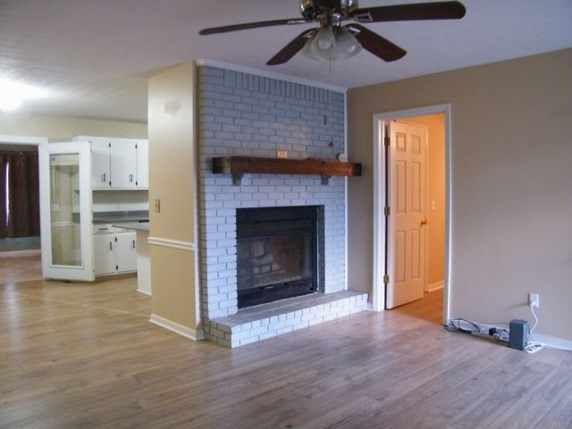 67 Hilco Dr, Lafayette, TN 37083