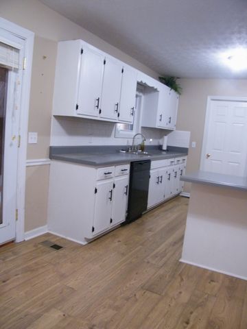 67 Hilco Dr, Lafayette, TN 37083