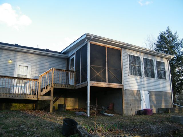 67 Hilco Dr, Lafayette, TN 37083