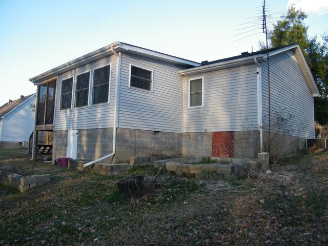 67 Hilco Dr, Lafayette, TN 37083