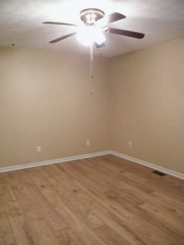 67 Hilco Dr, Lafayette, TN 37083