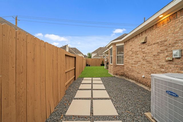 3216 Cactus Heights Lane, Pearland, TX 77581