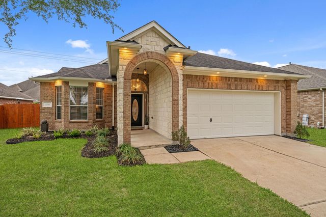 3216 Cactus Heights Lane, Pearland, TX 77581