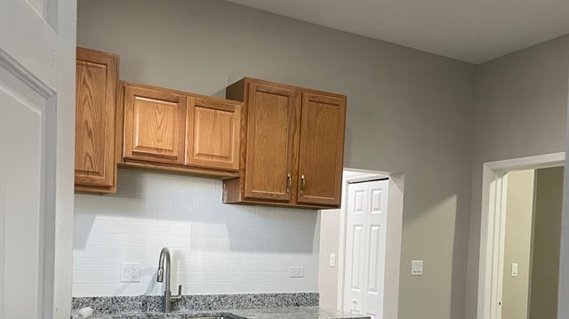 8400 S Burley Avenue, Chicago, IL 60617