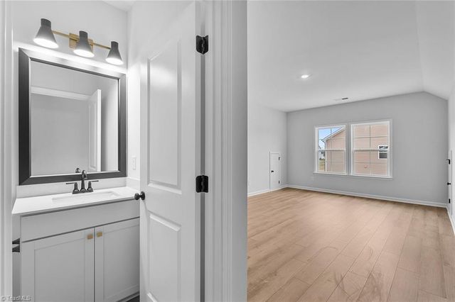 5506 Penguin Drive, Summerfield, NC 27358