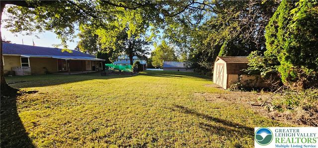 339 Delong Avenue, Emmaus Boro, PA 18049