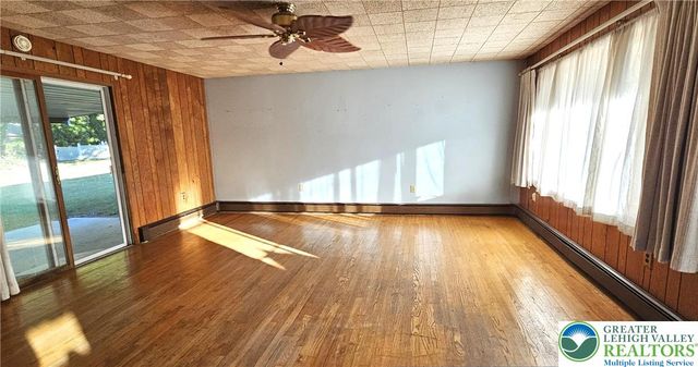 339 Delong Avenue, Emmaus Boro, PA 18049