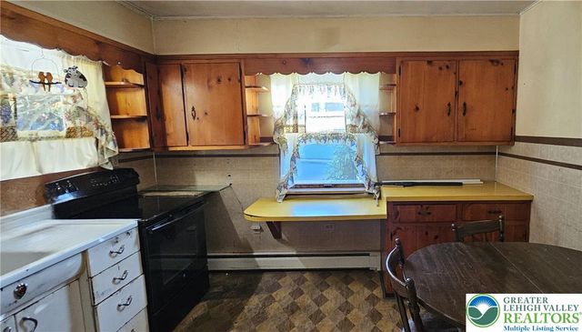 339 Delong Avenue, Emmaus Boro, PA 18049