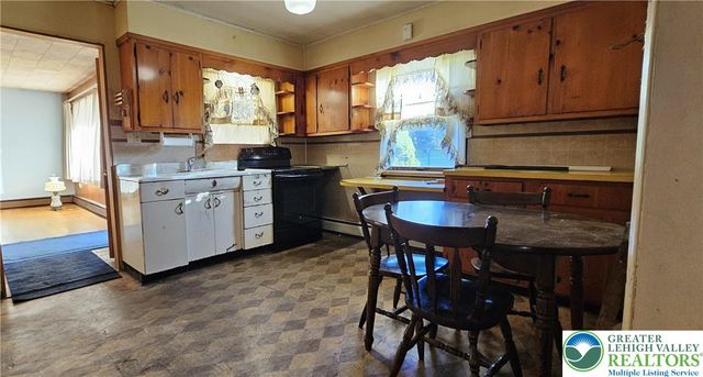 339 Delong Avenue, Emmaus Boro, PA 18049