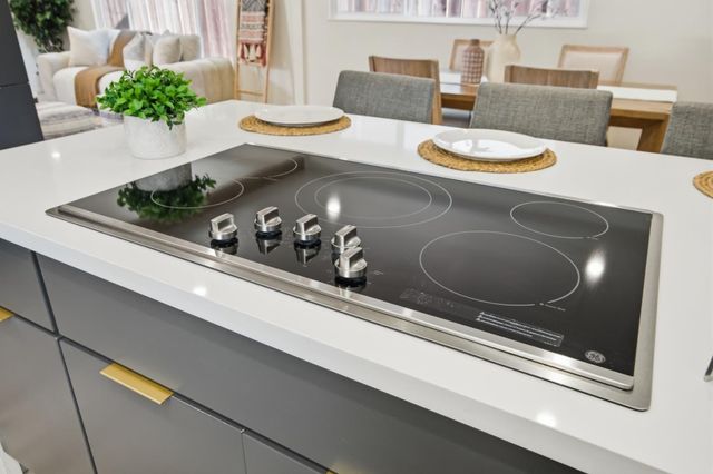 10910 Glen Artney Street, Oakland, CA 94605