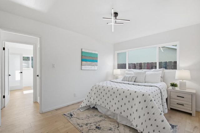 10910 Glen Artney Street, Oakland, CA 94605