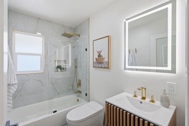 10910 Glen Artney Street, Oakland, CA 94605