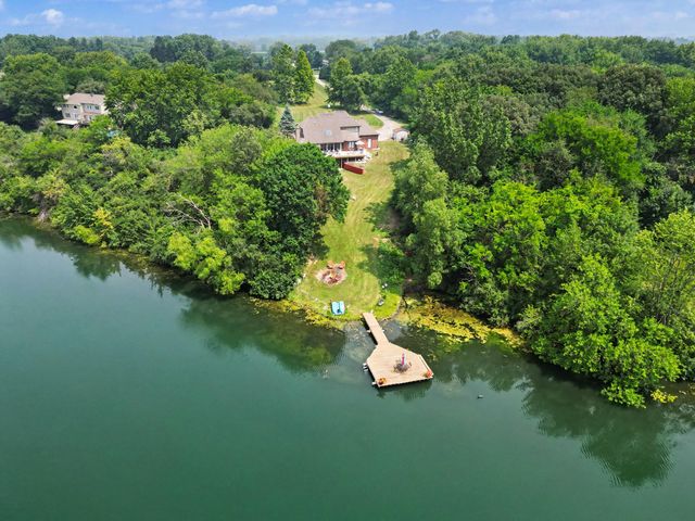 1103 W 163rd Avenue, Crown Point, IN 46307