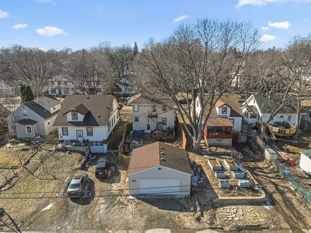 2014 Thomas Avenue N, Minneapolis, MN 55411