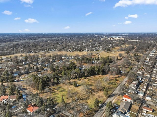 2014 Thomas Avenue N, Minneapolis, MN 55411