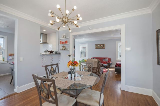 2014 Thomas Avenue N, Minneapolis, MN 55411